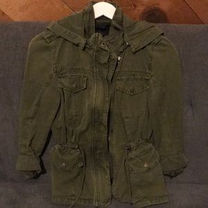 Beautiful Hunter Green Light Jacket! Quality 👌🏼